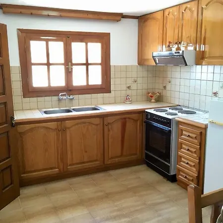 Vakantiehuis Andrielos Moni (Naxos)