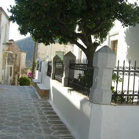 Andrielos Moni (Naxos)